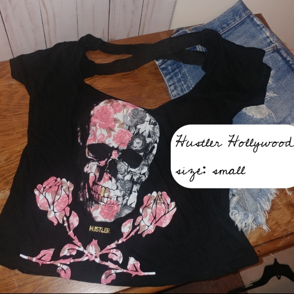 Hustler Hollywood • Black Graphic Crop Skull Strappy Back Top Short Sleeve Tshir